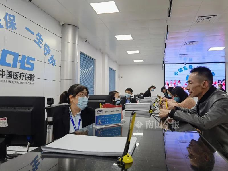 岳阳最新柳州市医保换现金方法分析(最方便真实的岳阳柳州医保卡换现金方法)